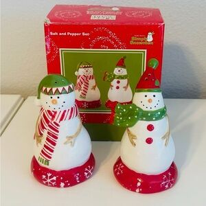 VINTAGE DEBBIE MUMM SNOWMAN SALT PEPPER SHAKER SET FOLK ART CHRISTMAS DECOR